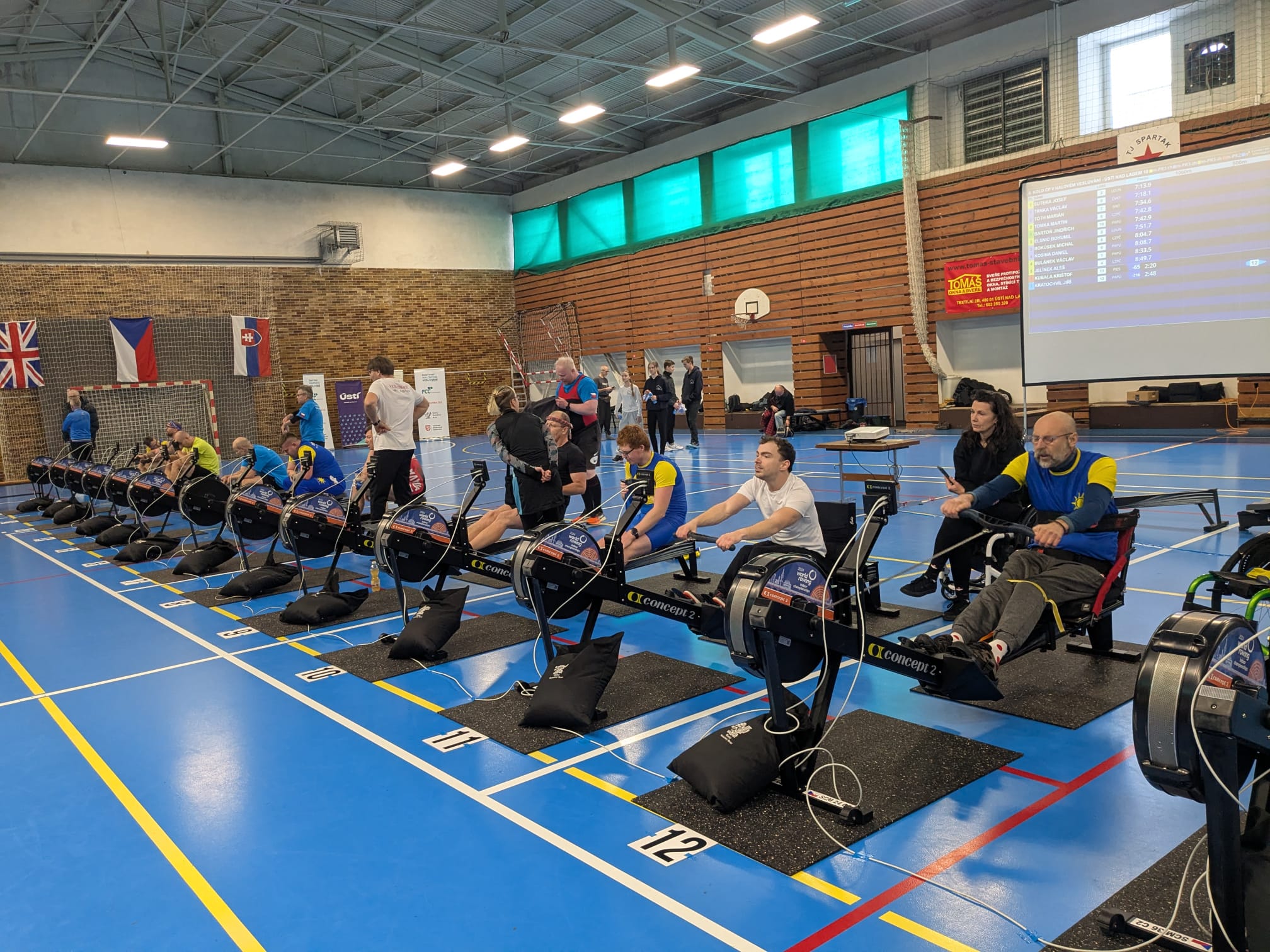 Featured image for “Závody v jízdě na veslařském trenažéru v Krásném Březně”