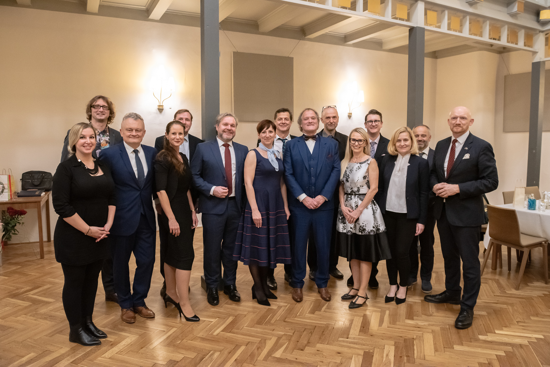 Featured image for “Dobročinná dražba s britským velvyslancem Mattem Fieldem”